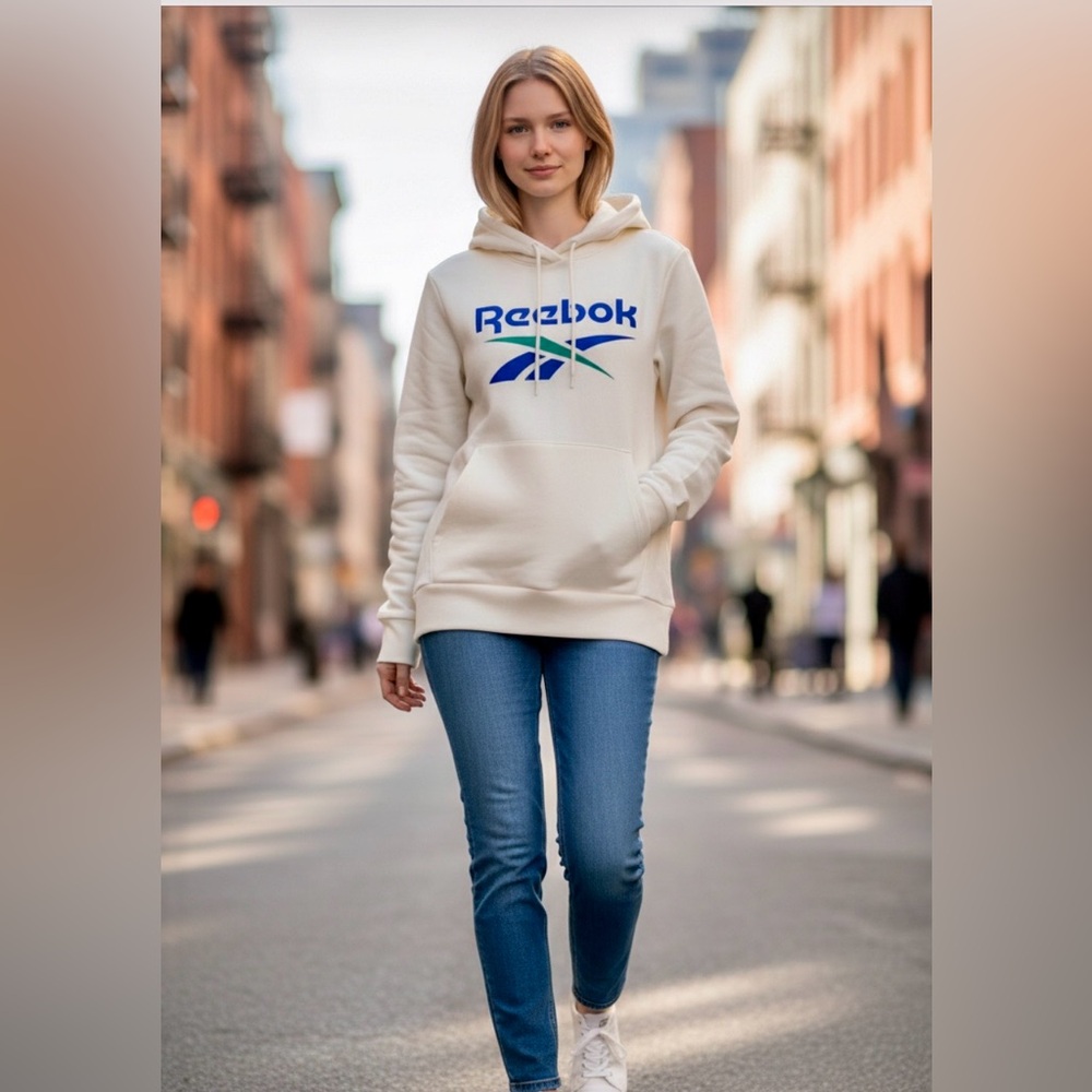 NWOT Women’s Reebok Cream Hoodie with Blue/Green Accents SIZE MEDIUM